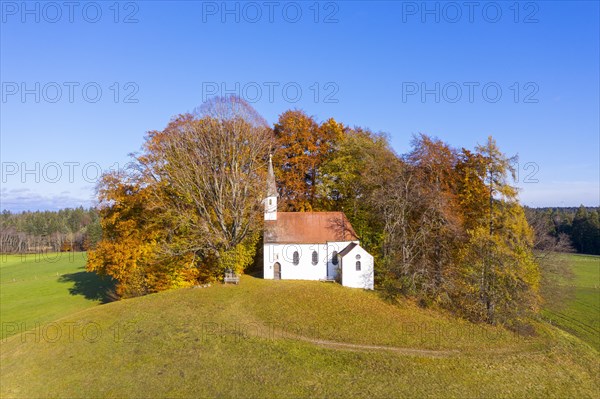 Chapel St. Koloman in autumn