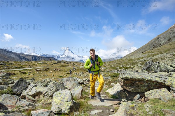 Hiker on 5 lakes Hiking trail