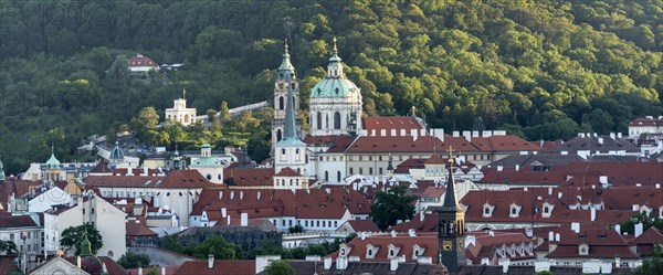 City view with view to St. Nicholas church