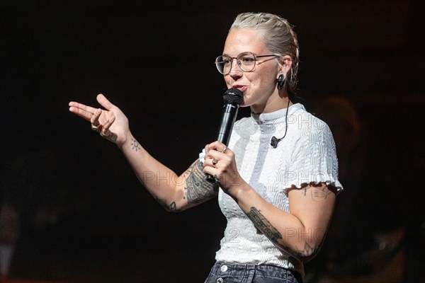 Stefanie Heinzmann live at the Schueuer Lucerne