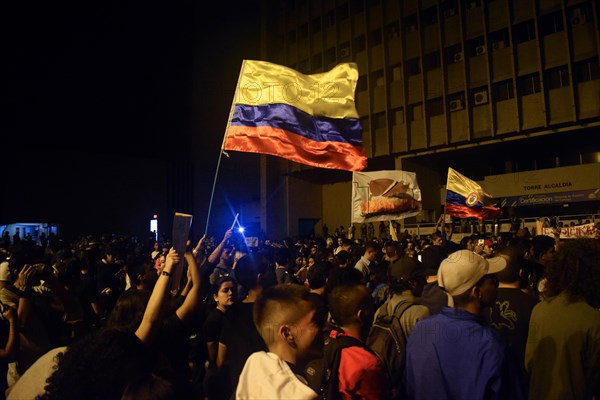 Peaceful cacerolazo protest a day after the nationwide strike in Cali