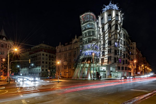 Dancing House