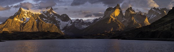 Sunrise over Cuernos del Paine