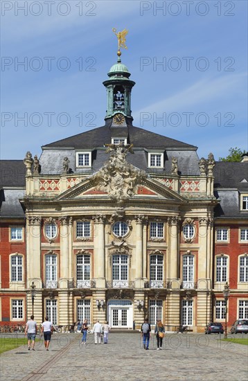 Prince Bishop's Palace with Westphalian Wilhelm University