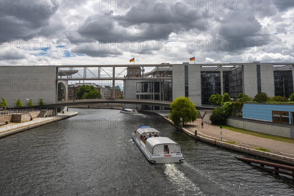 Excursion boat on the Spree