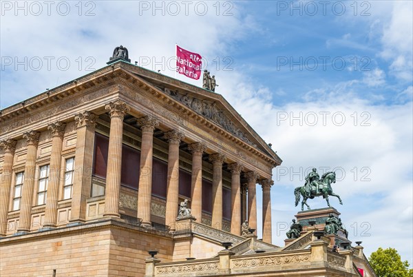 Old National Gallery with bronze equestrian statue of Friedrich Wilhelm IV
