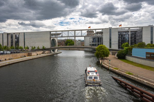 Excursion boat on the Spree