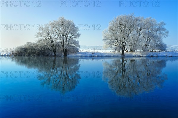 Cold winter day at the river Saale