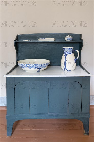 Washstand with washbowl and jug