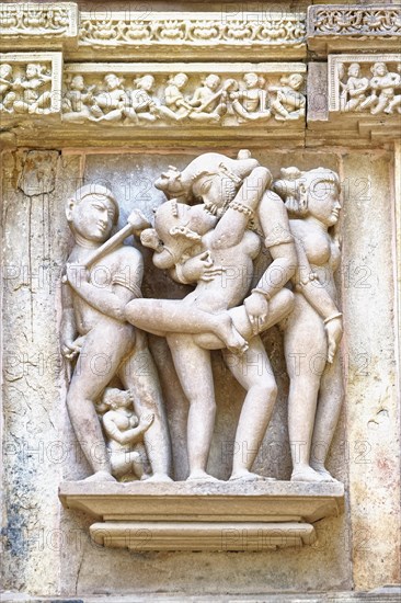 Sculptures on the walls of Lakshmana Temple