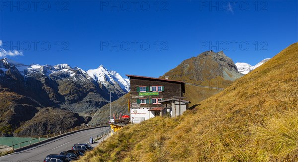 Restaurant Karl Volkert Haus with view to the Grossglockner