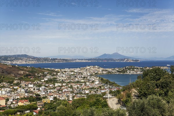 Kap Miseno mit Lago Miseno