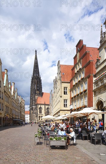 Gabled houses at Prinzipalmarkt with Lamberti Church