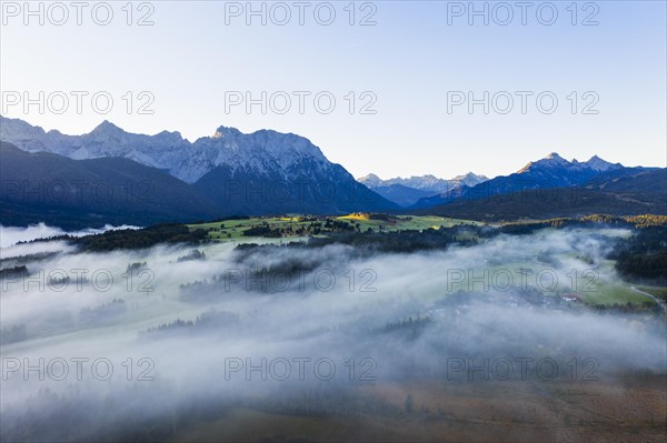 Tiefkarspitze and western Karwendelspitze in the Karwendel mountains