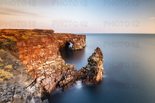 Steep coast with rock formations at Oendverdarnes