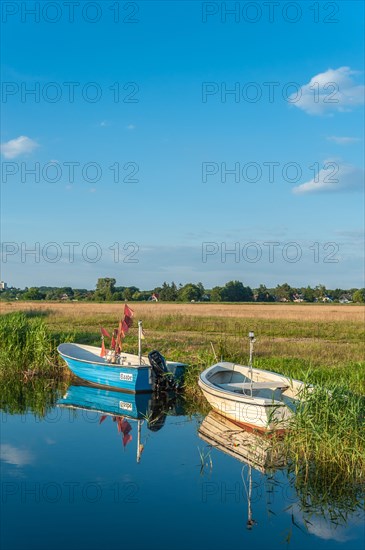 Fishing boats on the Baaber Bek connecting canal