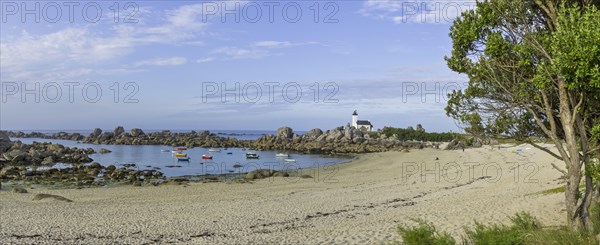 Bay near the lighthouse of Pontusval