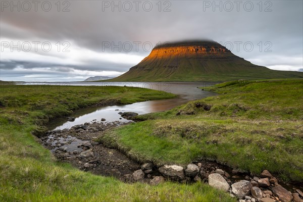 Mount Kirkjufell