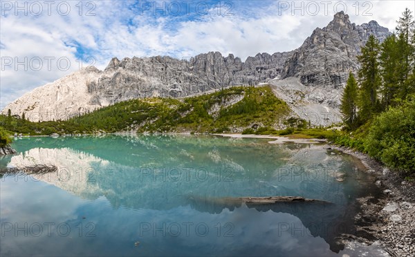 Turquoise-green Sorapis Lake