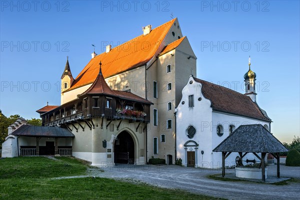 Main building of Mindelburg