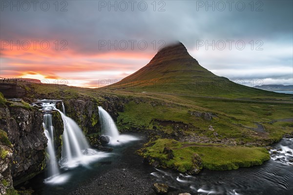 Waterfall Kirkjufellsfoss and mountain Kirkjufell