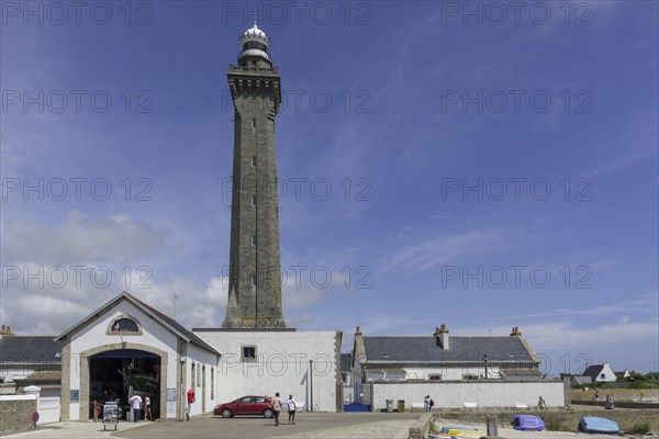 Hangar of the lifeboat Papa Poydenot and Phare d'Eckmuehl