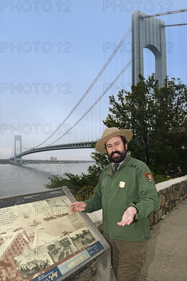 Park ranger in Fort Wadsworth explains the Verrazzano-Narrows-Bridge