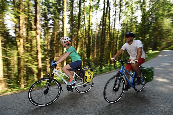 Cyclists on the Angerberg