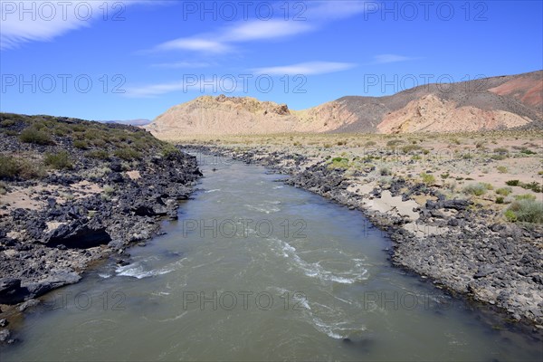 Barren landscape at the Rio Grande