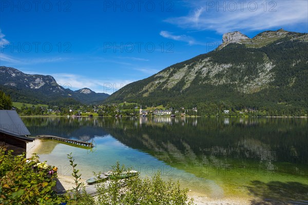 Altausseersee with view to the Loser