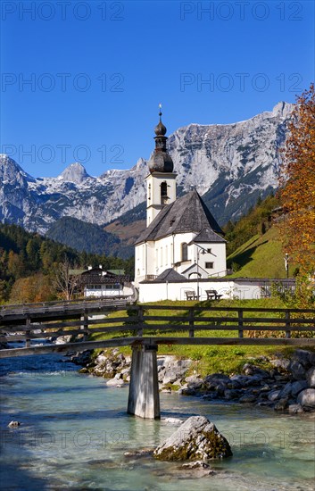 Parish church Sankt Sebastian with Reiteralpe