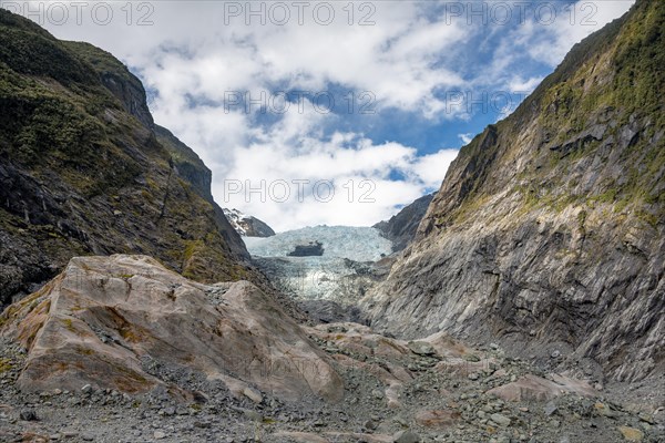 Glacier tongue