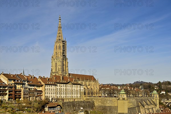 View of the old town and the Bernese cathedral