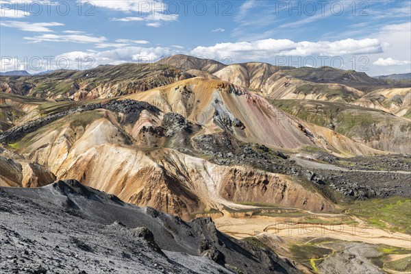 Rhyolite mountains