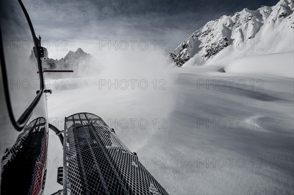 Helicopter Snowboarding