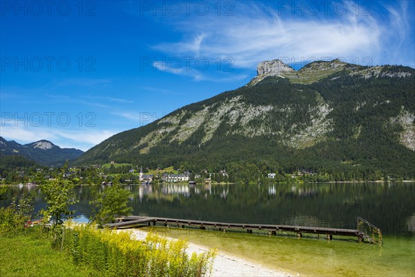 Altausseersee with view to the Loser