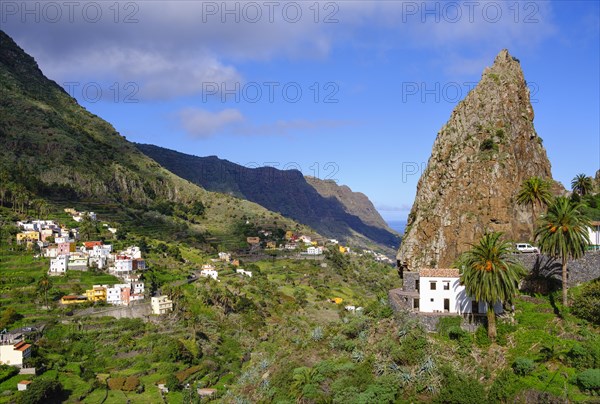 Barranco del Cedro with Roque Pedro