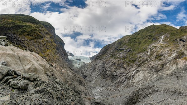 Glacier tongue