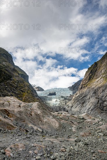 Glacier tongue