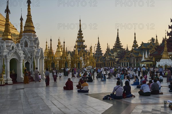 Shwedagon Pagoda