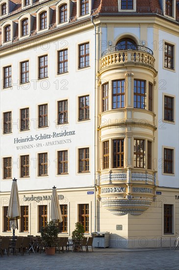 Oriel with children's dance relief frieze at the Heinrich Schuetz House