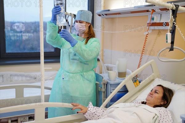 Nurse at the infectious disease ward in the hospital that holds infusions