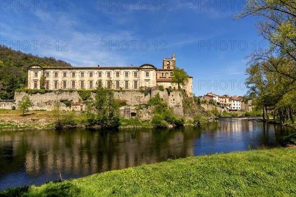 Lavoute-Chilhac village. Priory Sainte-Croix on the Allier river