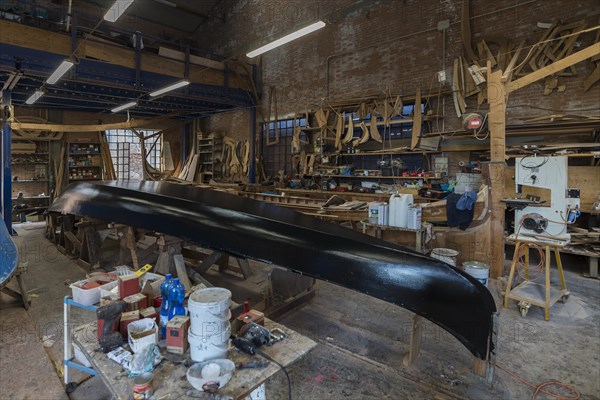 Construction of a nacelle in a boat yard