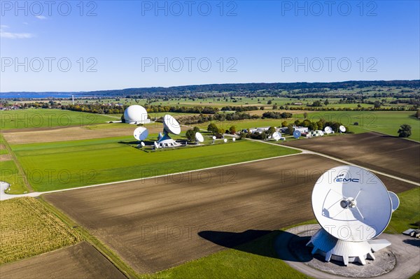 Large parabolic antennas of the Raisting earth station