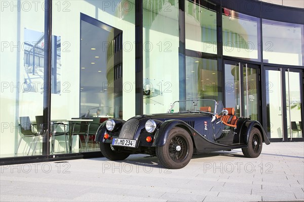 Morgan Plus 4