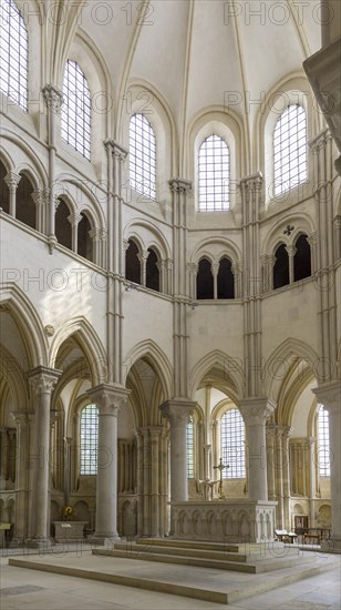 View to the altar in the romanesque basilica Sainte-Marie-Madeleine