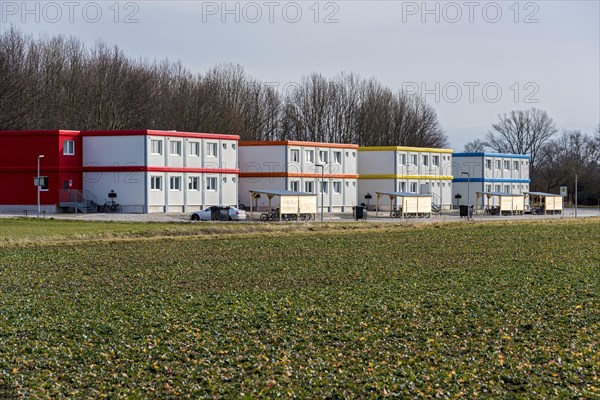 Settlement with residential containers