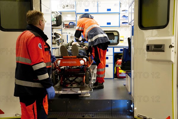 Arrival of the ambulance with the patient to the hospital