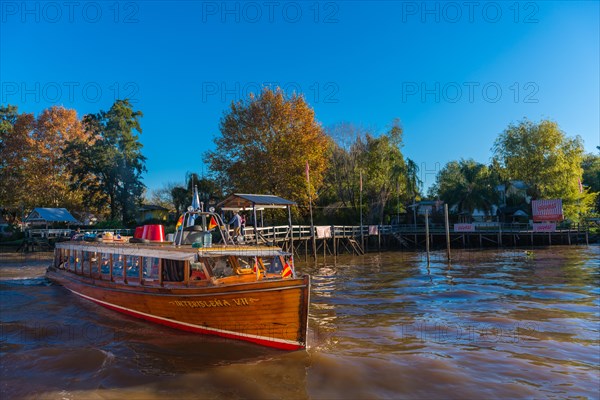 Excursion boat in the La Plata Delta